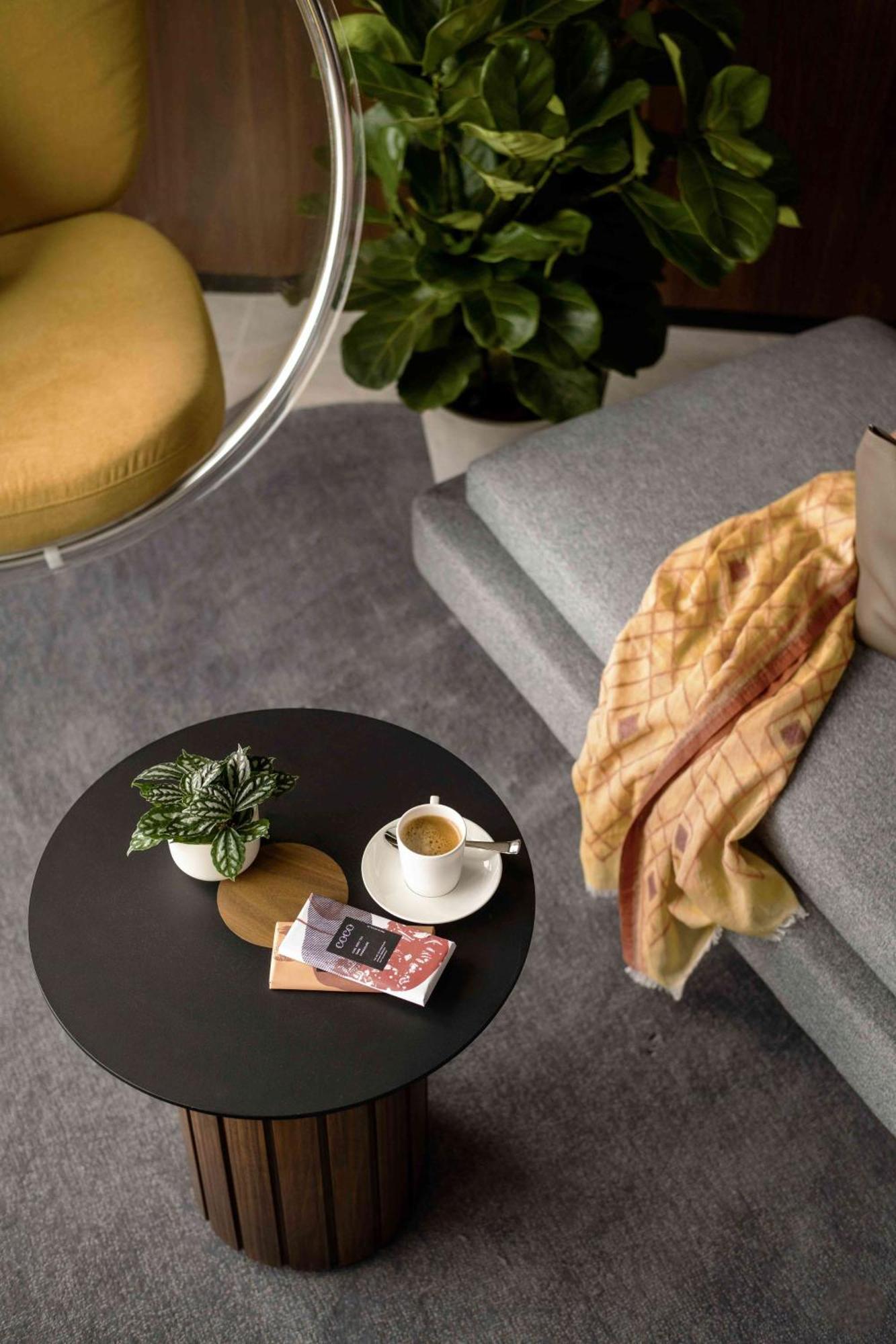 East Khách sạn 5*